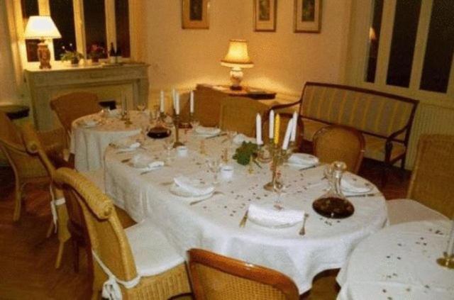 לינה וארוחת בוקר Le Moulin De Francueil מראה חיצוני תמונה
