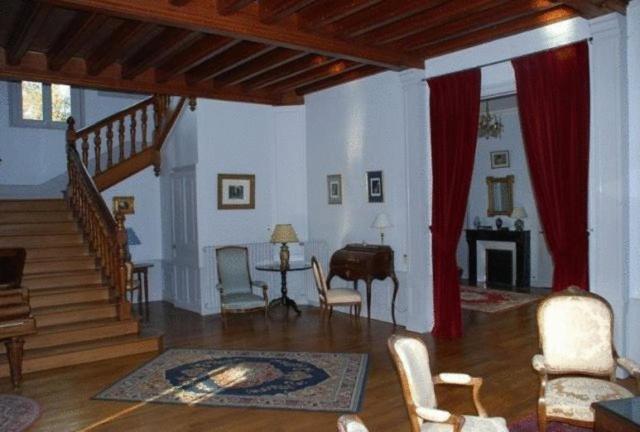 לינה וארוחת בוקר Le Moulin De Francueil מראה חיצוני תמונה