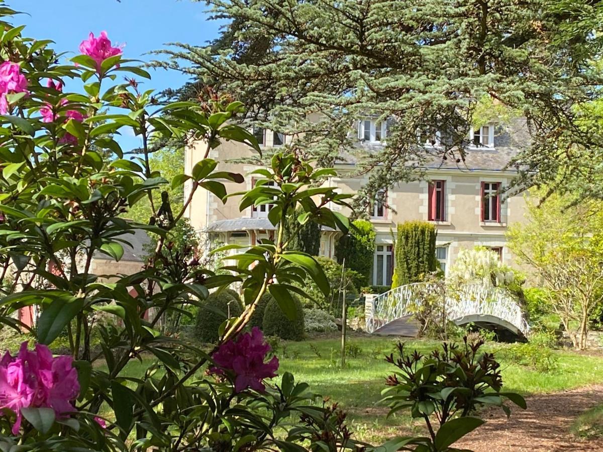לינה וארוחת בוקר Le Moulin De Francueil מראה חיצוני תמונה